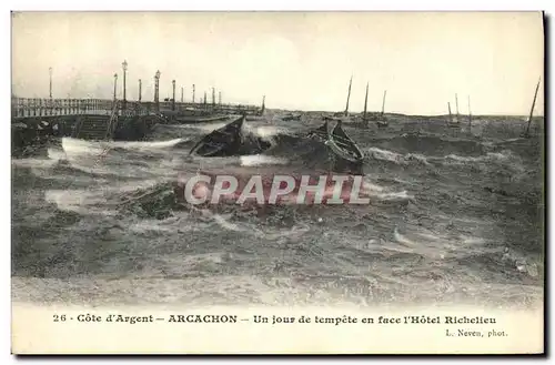 Cartes postales Cote d Argent Arcachon Un jour de tempete en face l Hotel Richelieu