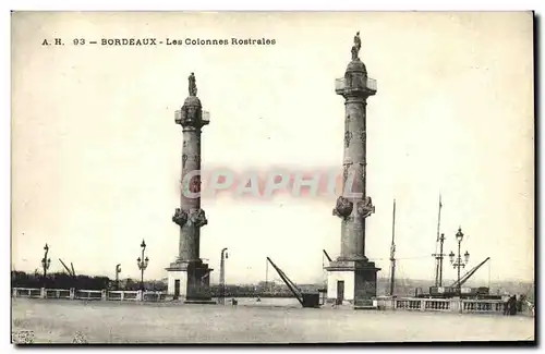 Cartes postales Bordeaux Les Colonnes Rostrales