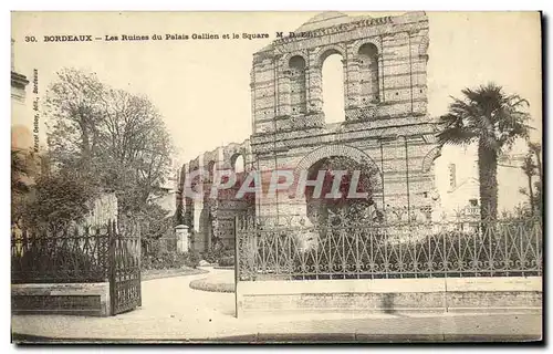 Cartes postales Bordeaux Les Ruines du Palais Gallien et le Square