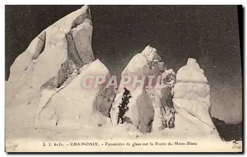 Cartes postales Chamonix Pyramides de Glace sur la Route du Mont Blanc