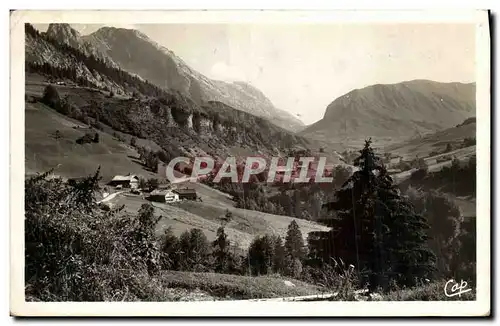 Cartes postales Le Grand Bornand Colombiere et le massif de Jalouvre