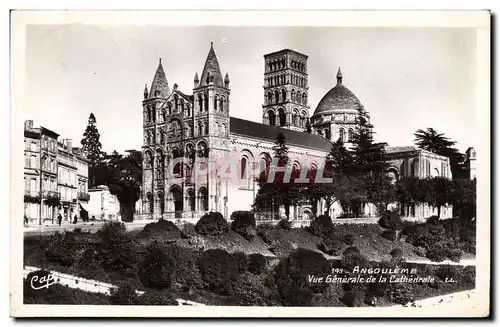 Cartes postales Angouleme Vue generale de la cathedrale