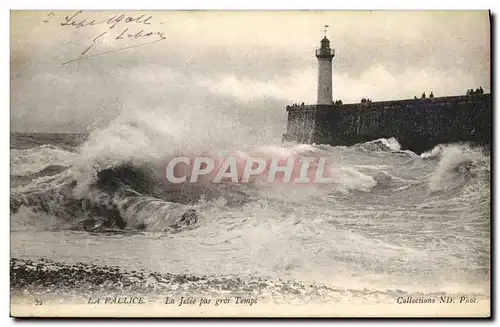 Cartes postales La Pallice La Jetee par gros Temps