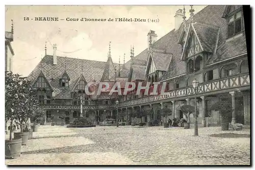 Cartes postales Beaune Cour d honneur de l Hotel Dieu