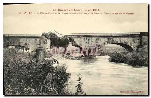 Ansichtskarte AK Luneville Les Allemands avant de quitter Luneville font sauter le Pont du chemin de fer sur la M