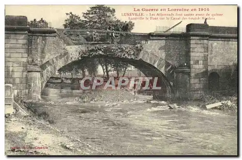 Cartes postales La Guerre en Lorraine en Luneville Les Allemands font sauter avant de quitter Luneville le pont