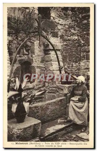 Cartes postales Malestroit Puits du Xlll e siecle Remarquable tete du Christ trouvee au fond Folklore