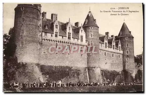 Cartes postales Josselin La Grande Procession du 8 Septembre Devant le Chateau