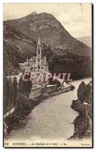 Cartes postales Lourdes La Basilique et le Gave