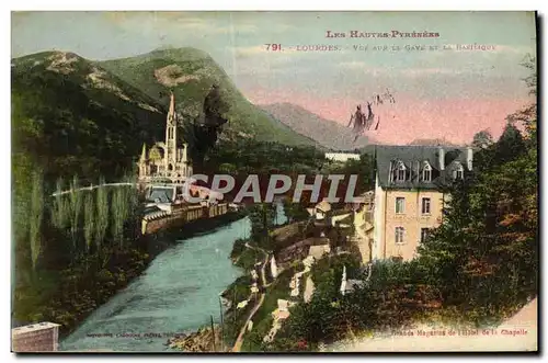 Cartes postales Lourdes Vue sur le Gave et la Basilique