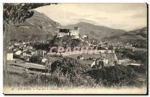 Ansichtskarte AK Lourdes Vue Vers le Chateau