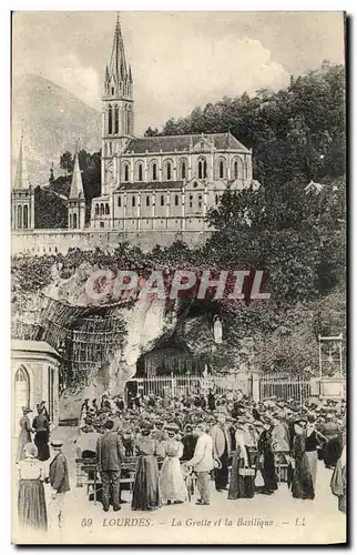 Cartes postales Lourdes La Grotte et la Basilique