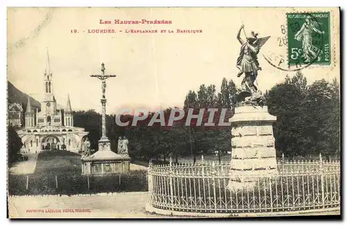 Cartes postales Lourdes L Esplanade Et La Basilique