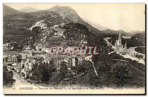 Cartes postales Lourdes Vue Prise du Chateau La Basilique et la Ville