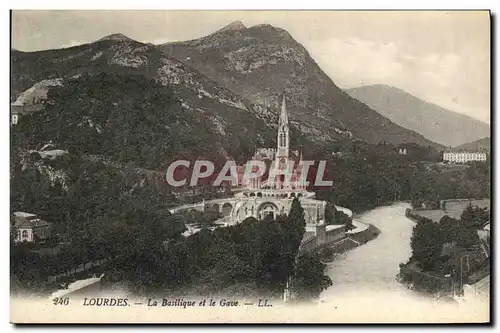 Cartes postales Lourdes La Basilique et la Gave