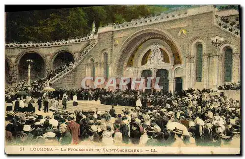 Cartes postales Lourdes La Procession du Saint Sacrement