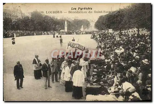 Ansichtskarte AK Lourdes Benediction du Saint Sacrement