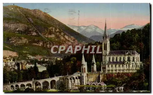 Cartes postales Lourdes La Basilique et le Pic du jer