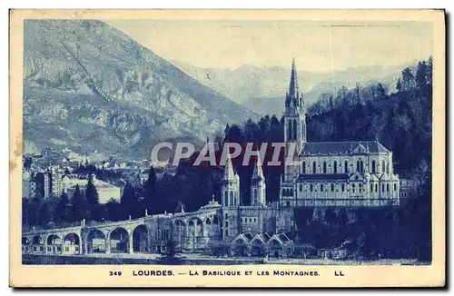 Cartes postales Lourdes La Basilique et les Montagnes