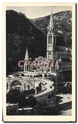 Cartes postales Lourdes La Basilique et le Gave