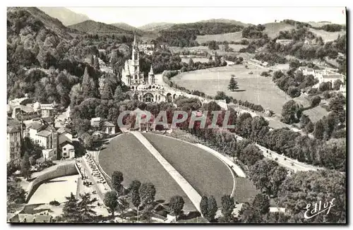 Cartes postales Lourdes La Basilique