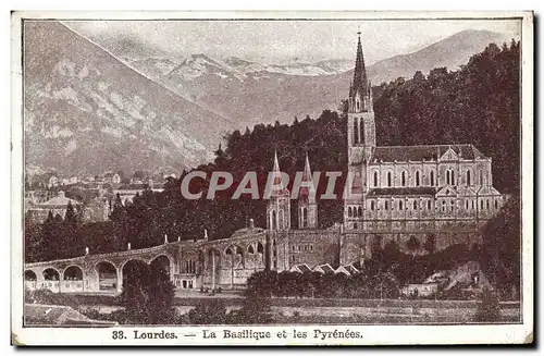 Cartes postales Lourdes La Basilique et les Pyrenees