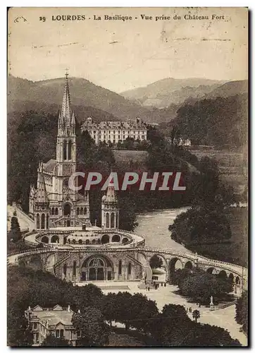 Cartes postales Lourdes La Basilique Vue prise du Chateau Fort