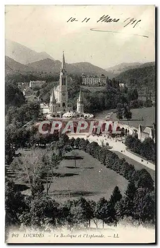 Cartes postales Lourdes La Basilique et l Esplanade