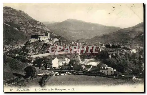 Ansichtskarte AK Lourdes Le Chateau et les Montagnes