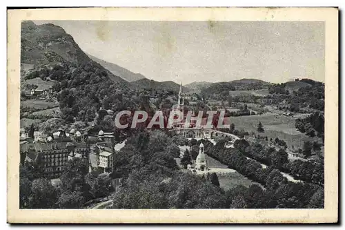 Ansichtskarte AK Lourdes Vue d ensemble sur la Basilique et les Calvaire prise du Chateau Fort