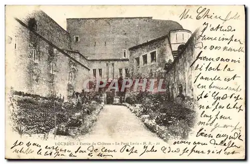 Cartes postales Lourdes Entree du Chateau Le Pont Levis