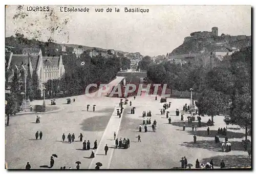 Cartes postales Lourdes L Esplanade vue de la Basilique