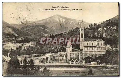 Cartes postales Lourdes La Basilique vue de cote