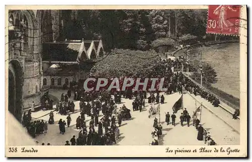 Cartes postales Lourdes Les Piscines et Place de la Grotte