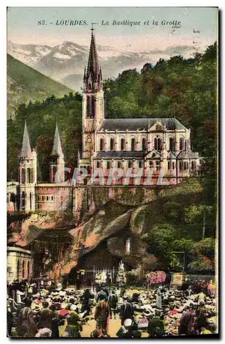 Cartes postales Lourdes La Basilique et la Grotte