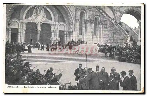 Cartes postales Lourdes La Benediction des malades