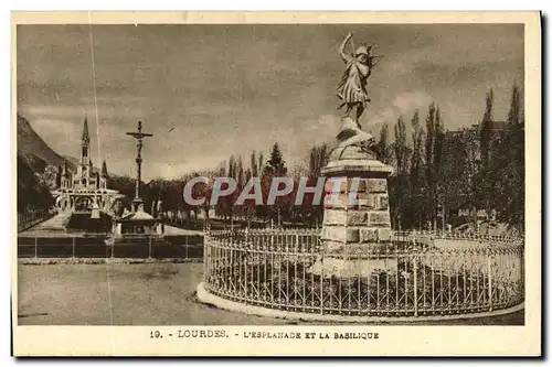 Cartes postales Lourdes L Esplanade et la Basilique