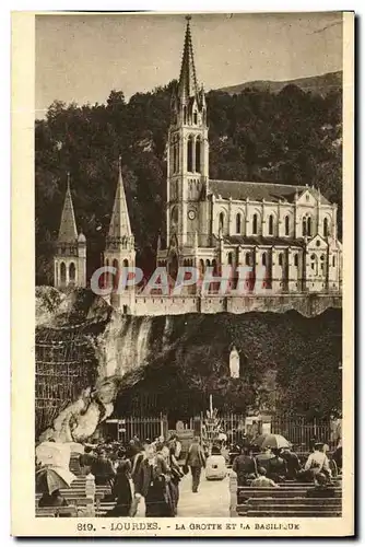 Cartes postales Lourdes La Grotte et la Basilique