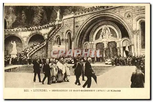 Cartes postales Lourdes Benediction du Saint Sacrament Devant Le Rosaire