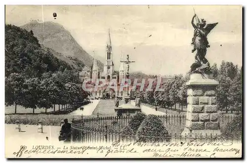 Cartes postales Lourdes La Statue de Saint Michel