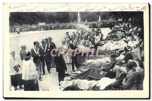 Cartes postales Lourdes La Benediction des Malades