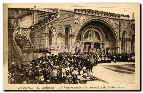 Ansichtskarte AK Lourdes Le Rosaire pendant la procession du St Sacrement