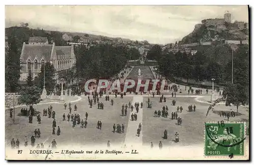 Cartes postales Lourdes L Esplanade vue du la Basilique