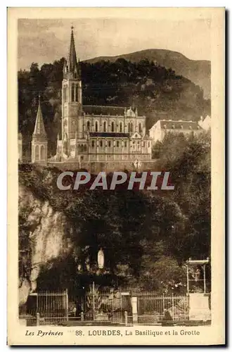 Cartes postales Lourdes La Basilique et la Grotte