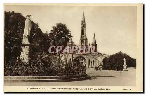 Ansichtskarte AK Lourdes La Vierge Couronnee L Esplanade et la Basilique