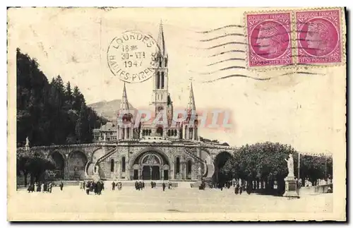 Cartes postales Lourdes La Basilique et l Esplanade