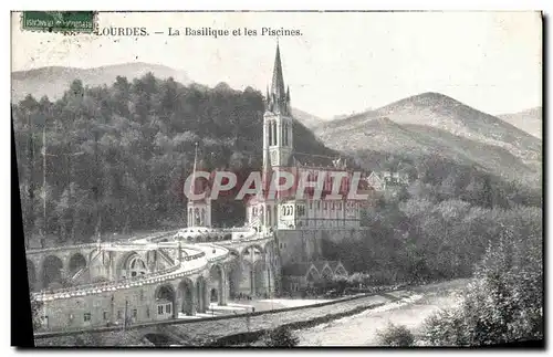 Cartes postales Lourdes La Basilique et les Piscines