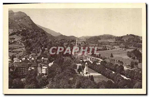 Cartes postales Lourdes Vue d ensemble sur la Basilique et le Calvaire prise du Chateau fort P D