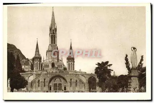 Cartes postales Lourdes La Basilique et la Vierge Couronnee P D