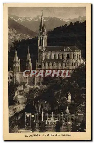 Cartes postales Lourdes La Basilique et La Grotte